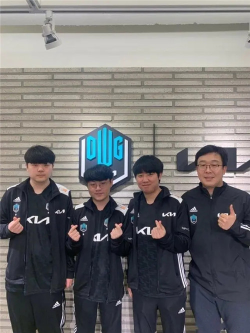 迅速建立优 迅速建立优